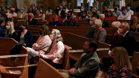 Anti-lockdown Tennessee pastor tells mask-wearers they are not welcome: ‘I’m not playing these Democrat games’