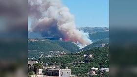 Massive wildfires ravage Lebanon’s north with flames approaching towns & forcing residents to flee (VIDEOS)