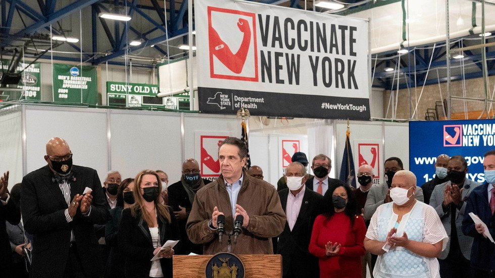 Cuomo demands NY’s private businesses REFUSE SERVICE to unvaxxed