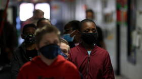 Dallas school district defies Texas gov’s mask mandate ban, says face coverings required as schools reopen