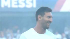 Messi presented to PSG fans again as Parc des Princes goes wild for ex-Barca superstar on matchday (VIDEO)