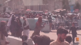 Shots fired at Kabul airport as Taliban ward off crowds – RT VIDEO