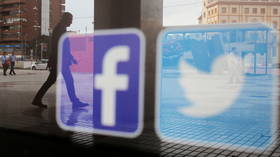 Russia fines US tech giants Facebook, Twitter & WhatsApp nearly half million dollars over refusal to stop sending user data abroad
