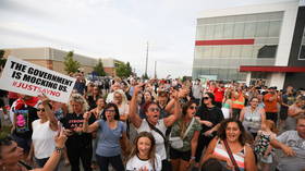 Canadian PM Trudeau’s campaign rally axed over ‘safety reasons’ after irate protesters descend on event (VIDEOS)