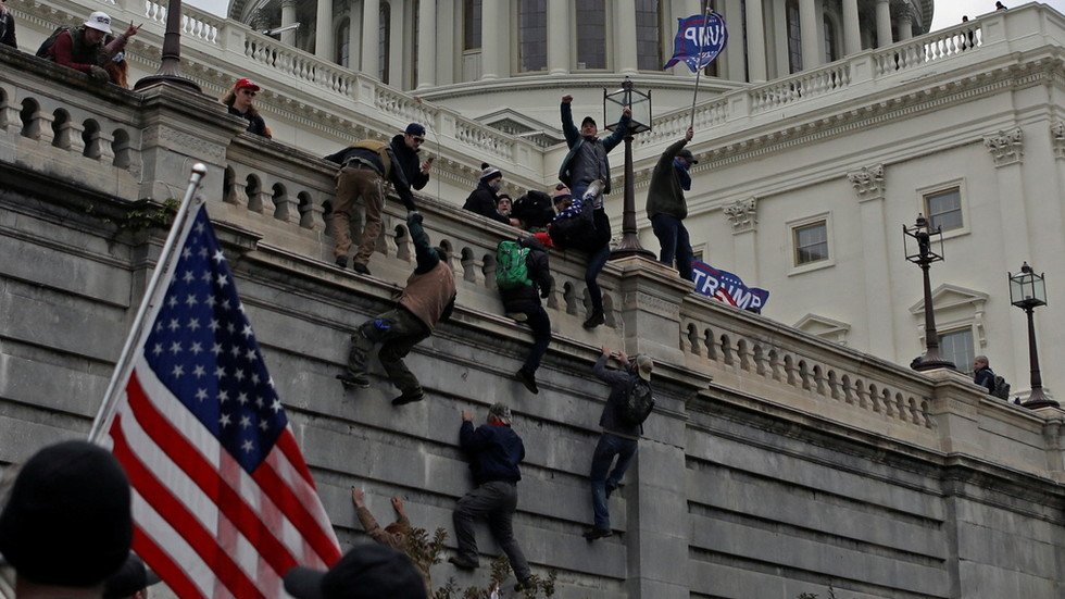 Neither feds nor Proud Boys saw ‘Capitol attack’ coming, NYT claims ...