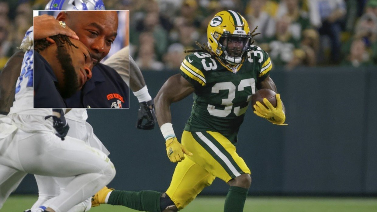 Packers Running Back Aaron Jones Recovers Necklace Containing His Father's  Ashes