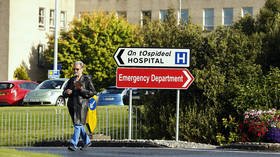 Covid-stricken Irishman ‘RESCUED’ from hospital by anti-vaxxer… then readmitted and ‘put on ventilator’ after condition worsens