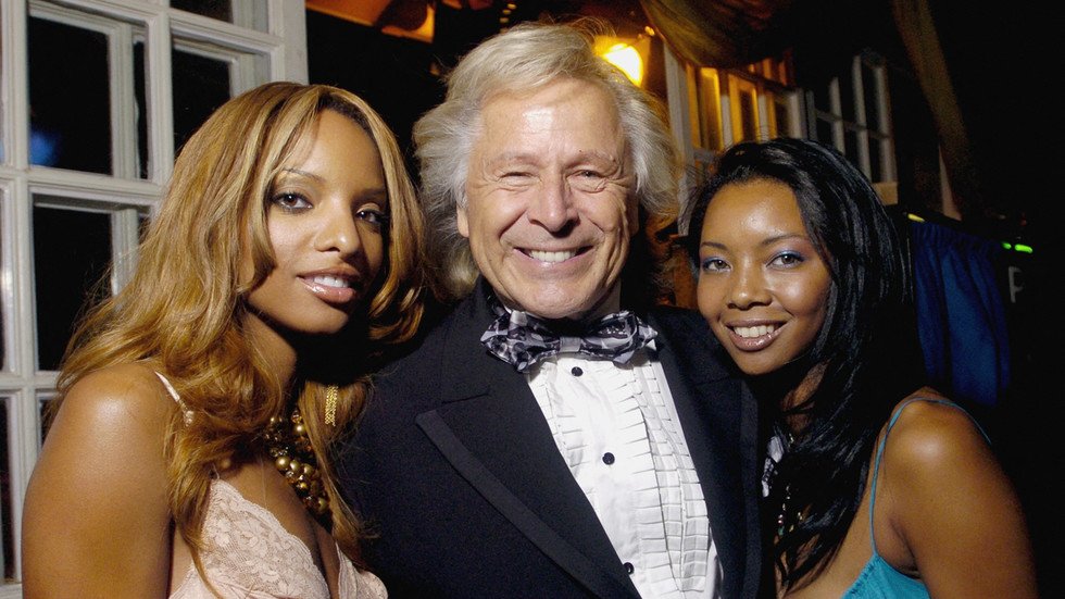 Canadian fashion mogul Nygard consents to US extradition, faces sex ...