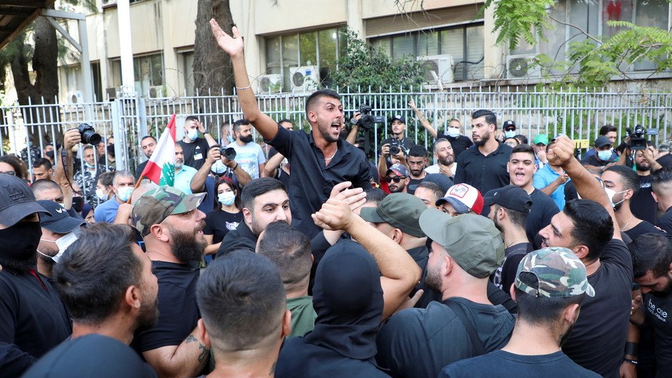 Death Toll In Beirut's Heavy Gunfire Rises To 5 As Violent Protests ...