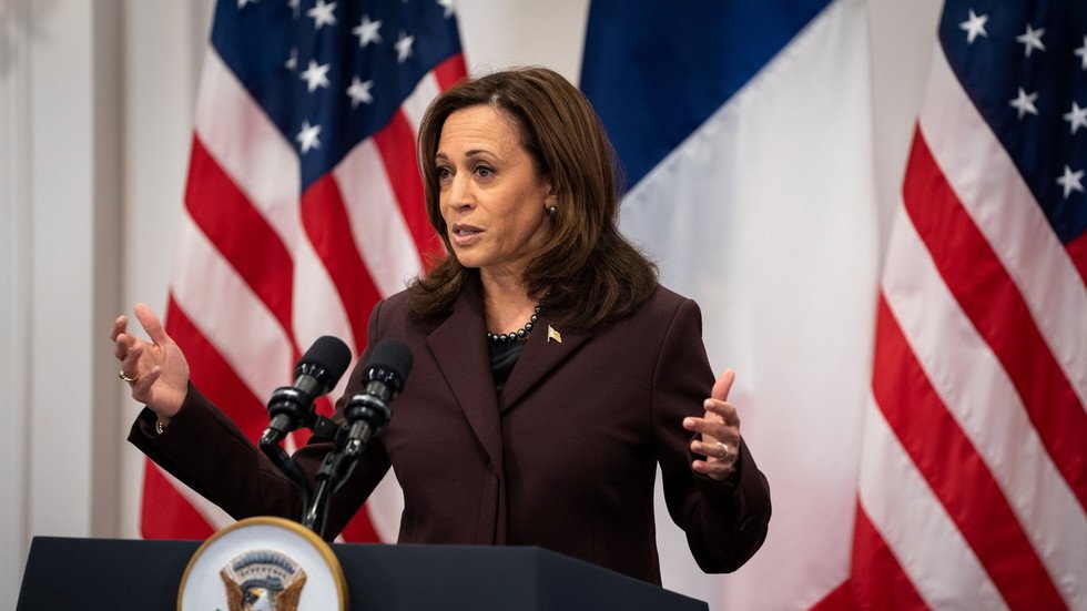 Top Kamala Harris Aide To Leave White House — RT USA News