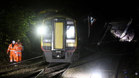 Multiple people injured after 2 passenger trains collide inside tunnel near Salisbury (PHOTOS)