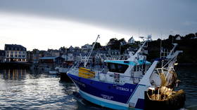 Britain wants to de-escalate fishing row with France, says environment minister, as Paris releases detained trawler