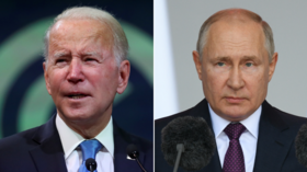 Despite using private jets & traveling around Europe with 85-car corteges, Biden slams Putin for appearing by video link at COP26