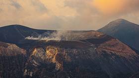 Island residents evacuate over deadly volcanic gases