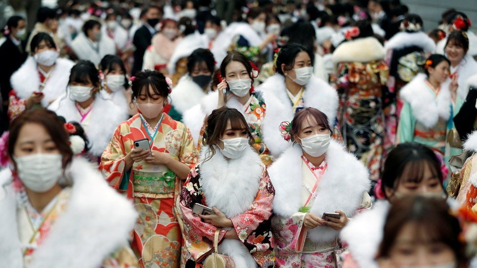 Japanese government to hold women-only events — RT World News