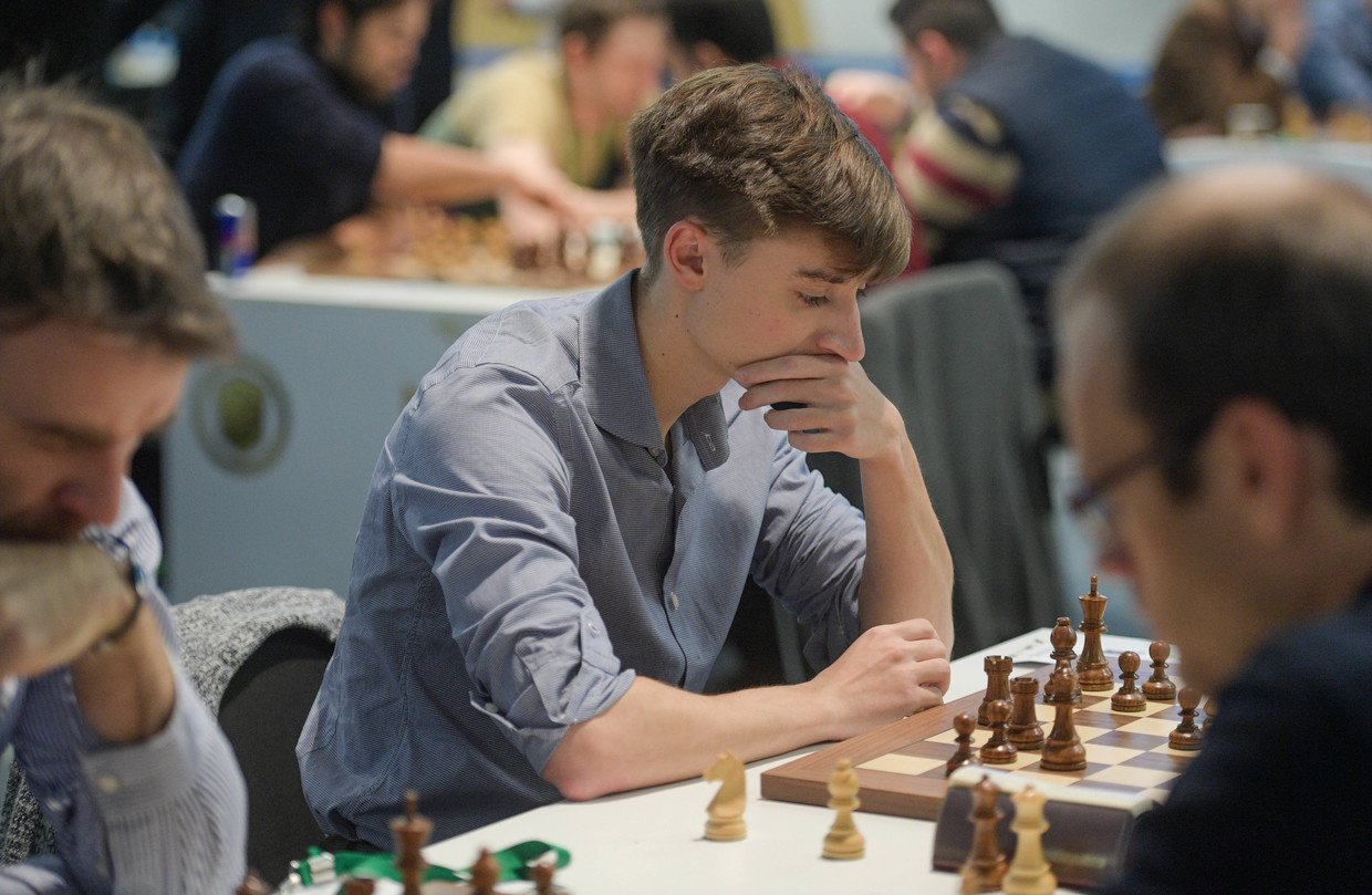 RUSSIA, MOSCOW - FEBRUARY 15, 2023: Russian chess grandmaster Daniil Dubov  (R back) is seen during