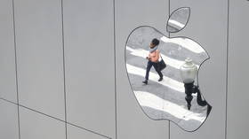 Apple memory-holes pedo-busting iPhone photo-scanning plan