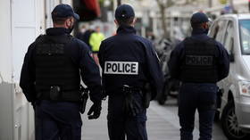 Armed man takes hostages in Paris store
