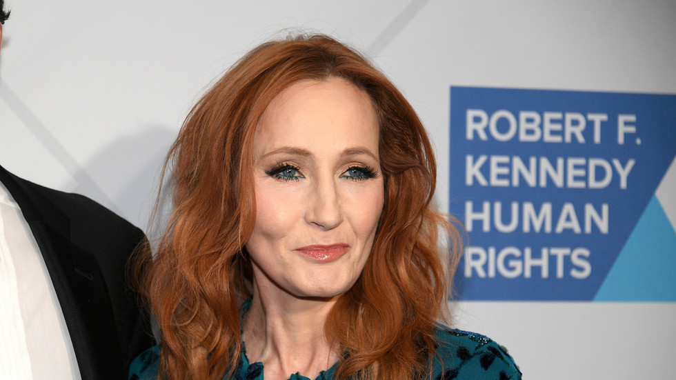 Police respond to ‘doxxing’ of J.K. Rowling by trans activists — RT