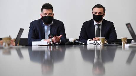 FILE PHOTO. Leonid Volkov (L) and Ivan Zhdanov (R). © AFP / JOHN THYS