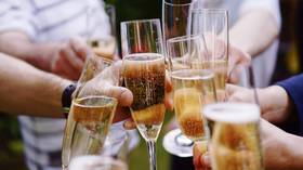 Champagne sales popped in 2021