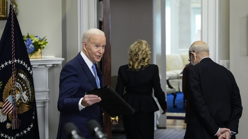 Biden Reveals His SCOTUS Pick — RT World News