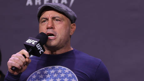 FILE PHOTO: Joe Rogan © Getty Images /Carmen Mandato