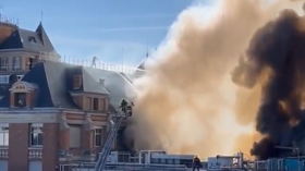 French money factory up in flames (VIDEOS)