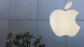 Apple boss faces backlash over huge compensation package