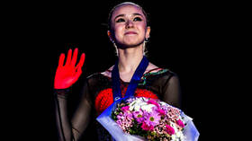 Valieva returns to hero’s welcome in Moscow (VIDEO)