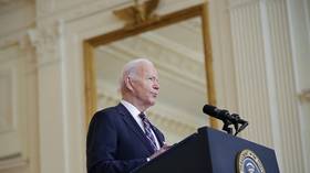Biden targets 'Russia's elite'