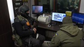 VIDEO shows Russian and Ukrainian troops guarding Chernobyl plant together