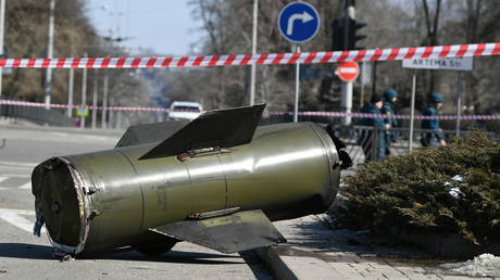 A fragment of an Ukrainian Tochka-U missile which had been shot down near the Government House in the city center during a recent shelling is pictured in Donetsk, Donetsk People's Republic. © Sputnik/Maksim Blinov