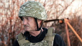 Sean Penn tweets about escaping from Ukraine on foot