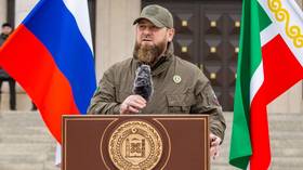 Chechen leader makes Ukraine plea to Putin