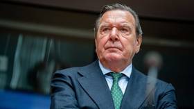 Ex-German chancellor Schroeder loses football role over Russian links