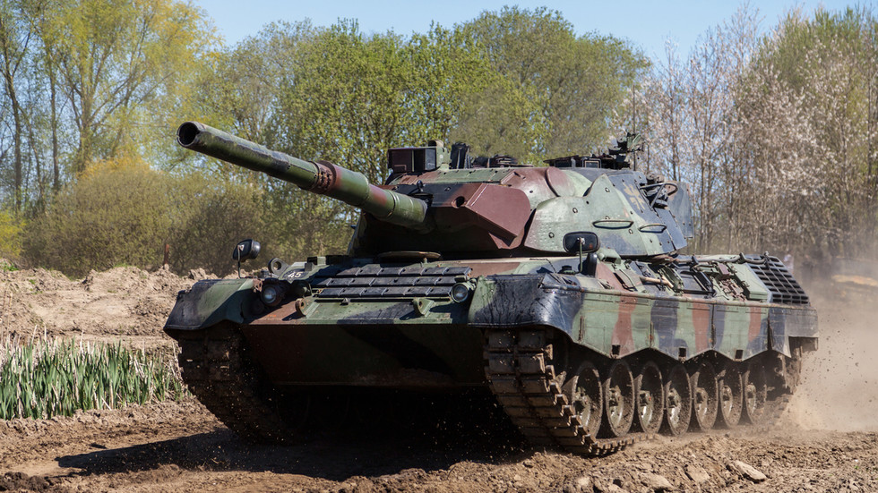 Old German tanks could be sent to Ukraine — RT World News