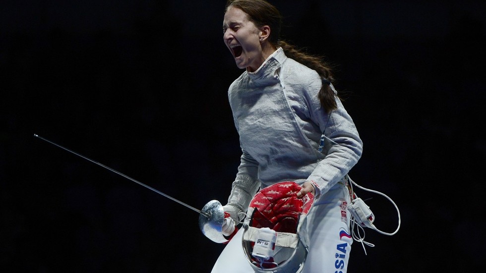 Fencing legend vows Olympic boycott until Russian flag restored — RT