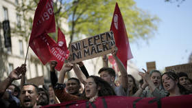 Police clash with ‘Neither Macron, nor Le Pen’ protesters (VIDEOS)