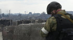 Russia extends Mariupol surrender offer