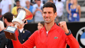 Djokovic heats up for French Open with Italian title (VIDEO)