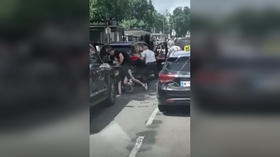 Video shows Ukrainians beating up taxi drivers in Austria – media
