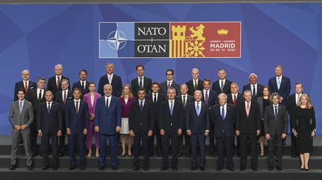 NATO leaders gather for a group photo at the NATO summit in Madrid, Spain, June 29, 2022 © AP / Kenny Holston