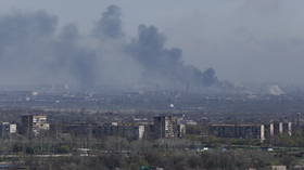 Child among two dead in Mariupol beach explosion