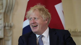 UK PM survives no-confidence motion