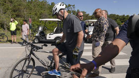 Biden falls from bicycle (VIDEO)