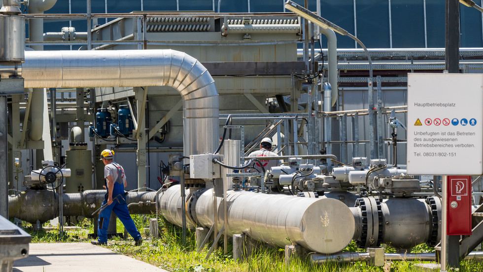 EU prepares gas emergency plan media — RT Business News