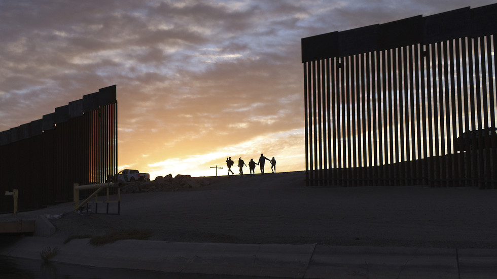 US to build border wall despite Biden denials — RT World News