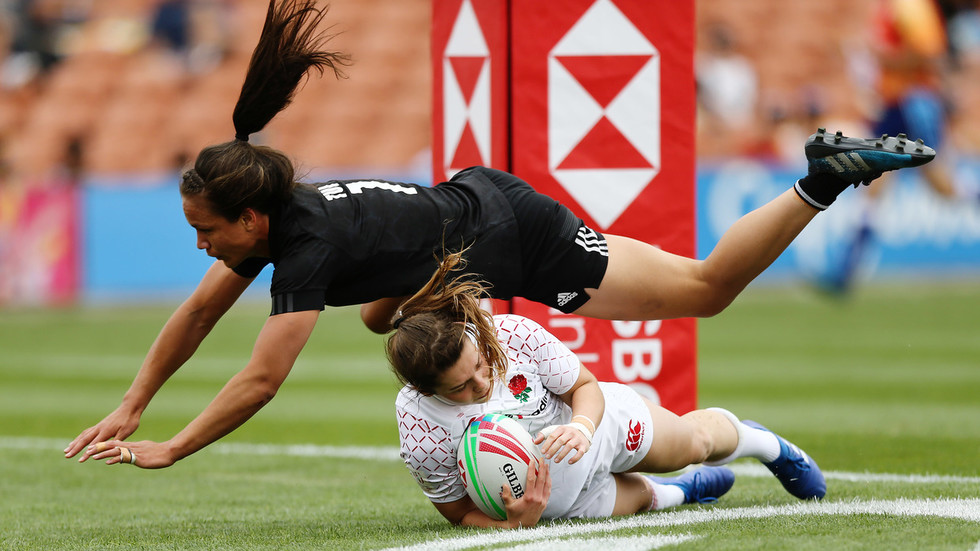 Trans Rugby Ball English Rugby bans trans players — RT Sport News