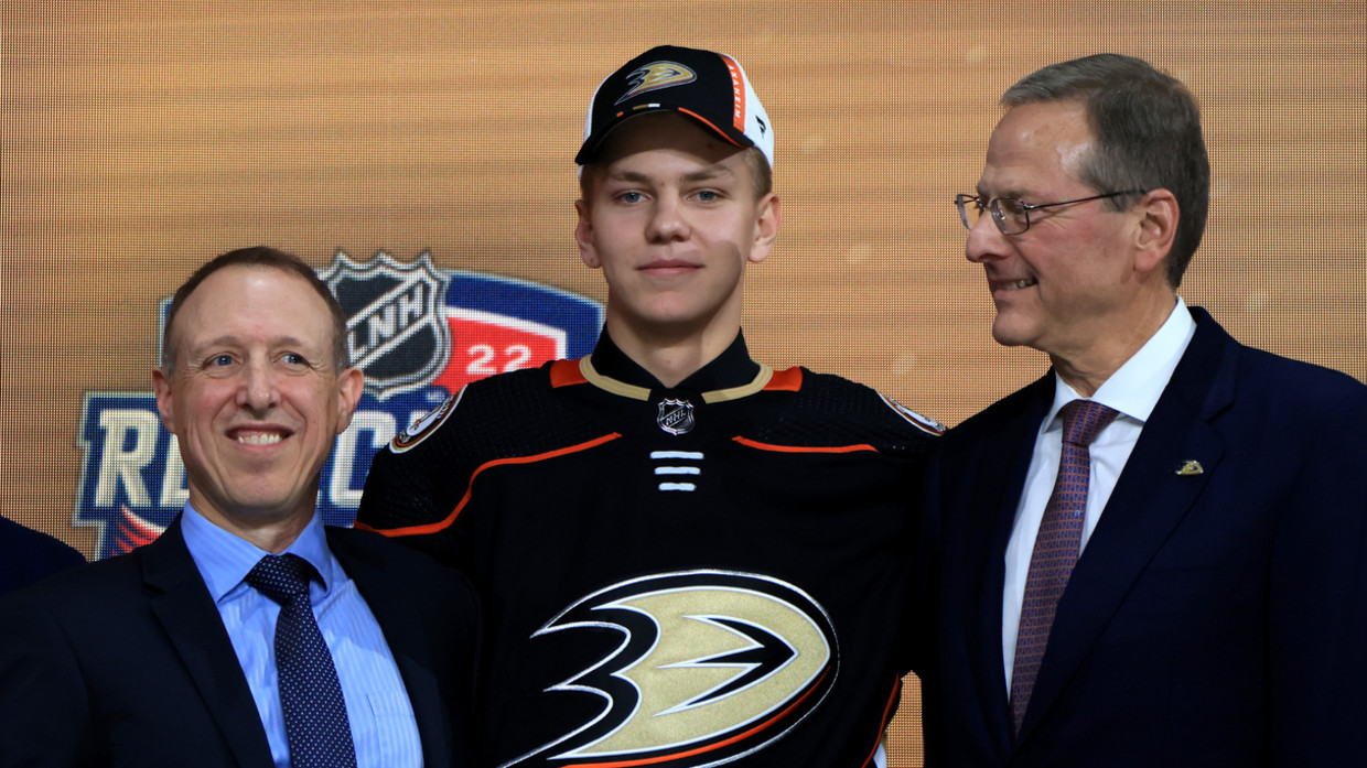 Washington Capitals 2022 NHL Mock Draft: Danila Yurov taken with No. 20th  overall pick